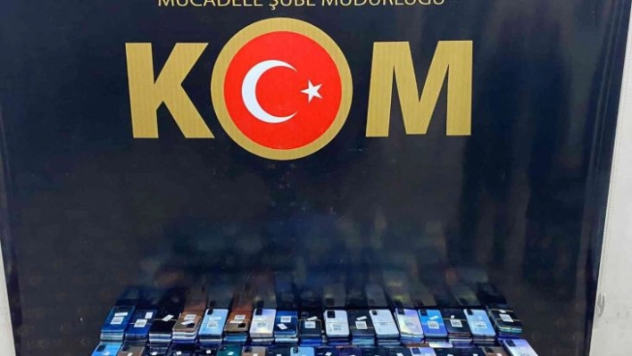 Gaziantep'te 186 adet kaçak cep telefonu ele geçirildi