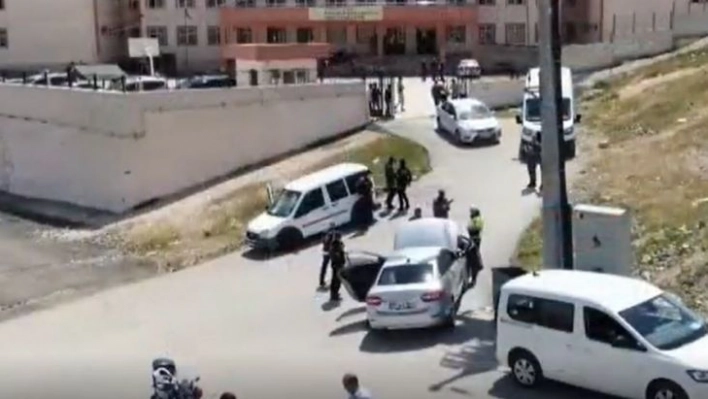 Gaziantep'te okul önlerinde şok huzur-güven uygulaması