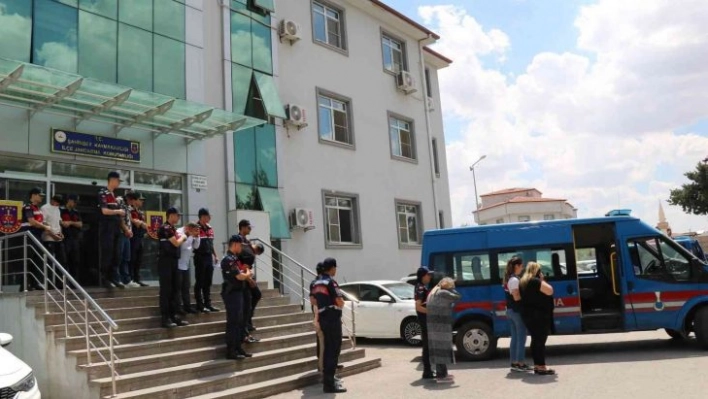 Gaziantep'te rezidanslara fuhuş baskını: 5 tutuklama