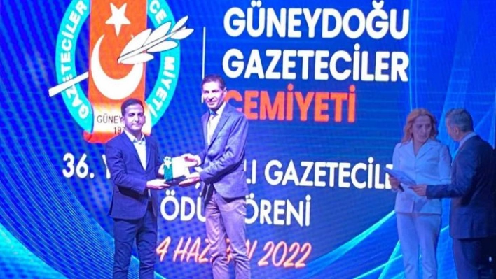 GGC'den Öz Sağlık İş Sendikası Diyarbakır Şube Başkanı Aküzüm'e teşekkür plaketi