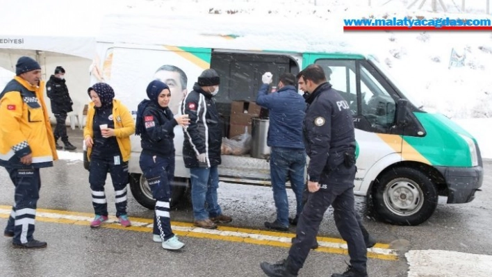 Gölbaşı Belediyesi koronayla mücadelede tedbiri elden bırakmıyor