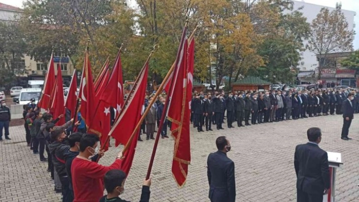 Gölbaşı'nda 10 Kasım Atatürk'ü anma töreni düzenlendi