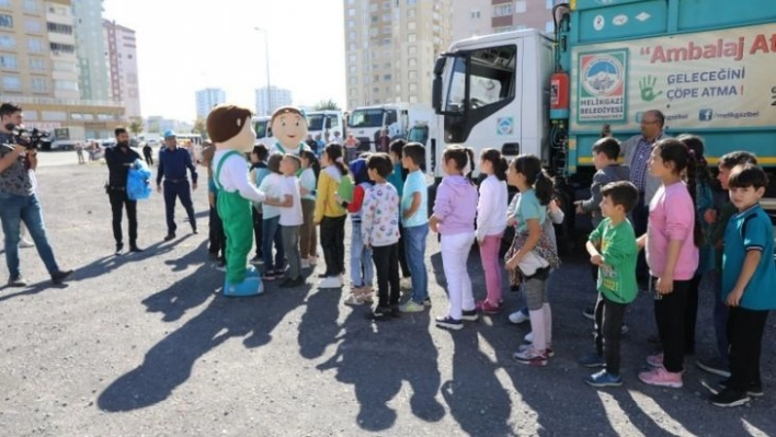 Gülük Mahallesi'nde öğrencilerle 'temiz çevre, temiz toplum' çalışması