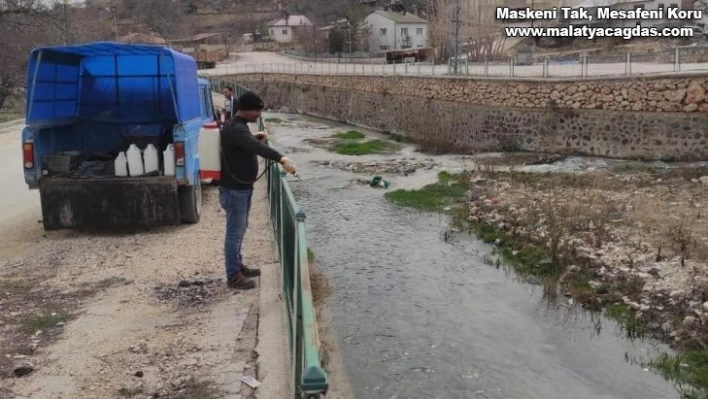 Gürün'de larvalara karşı ilaçlamalar başladı