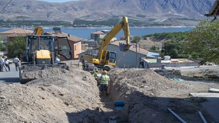 Maski, 3 Mahalleye 5 Bin 700 Metrelik Kanalizasyon Hattı İnşa Etti