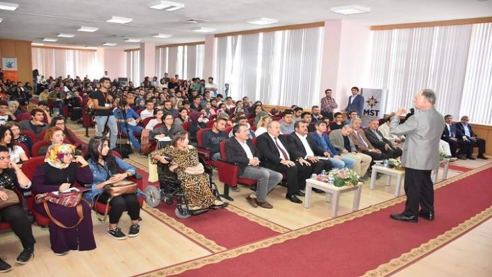 MSM'nin Konferansına Yoğun İlgi