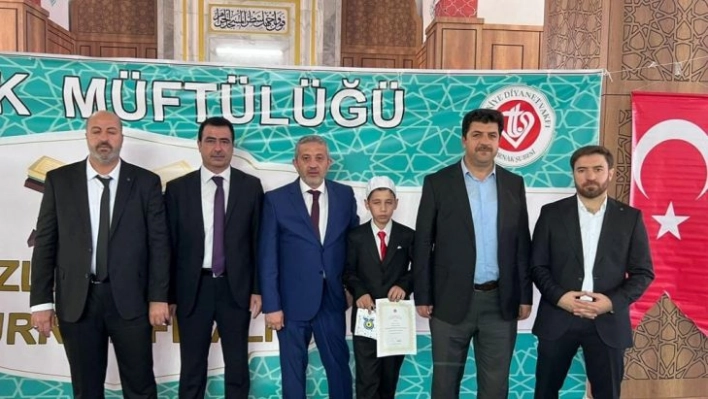 Hafızlık yarışması Türkiye üçüncüsü Elazığ'dan