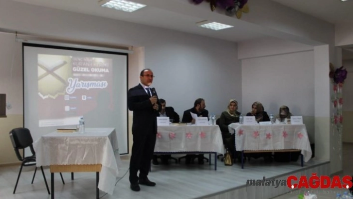 Hakkari'de 'Genç Nida Kuran-ı Kerim-i Güzel Okuma' yarışması