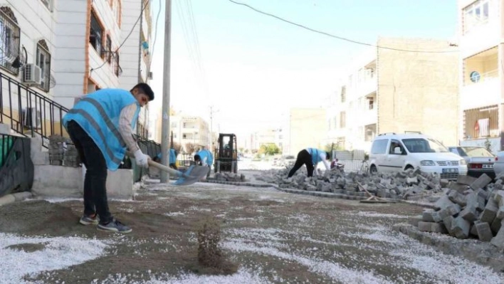 Haliliye'de üstyapı çalışmaları merkez mahallelerde sürüyor