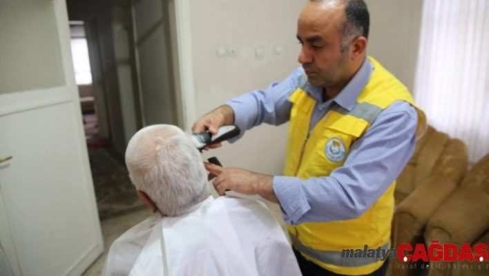 Haliliye'de yaşlılara evde bakım hizmeti sürüyor