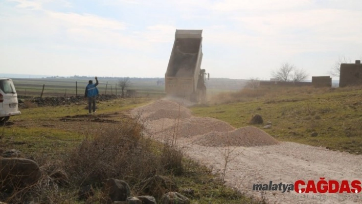 Haliliye kırsalında yol yapım atağı