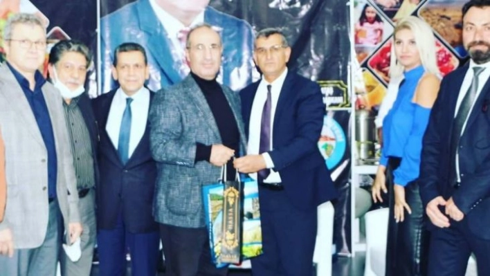 Hassa Belediyesi standı İstanbul'da ilgi görüyor