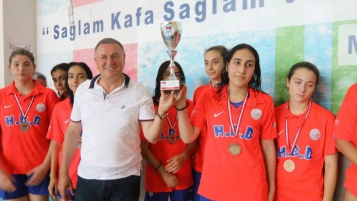 Hatay Büyükşehir Belediyespor Kadın Sutopu Takımı 1. Lig'e yükseldi