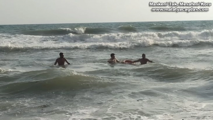 Hatay'da 1 günde 9 kişi boğulma tehlikesi geçirdi