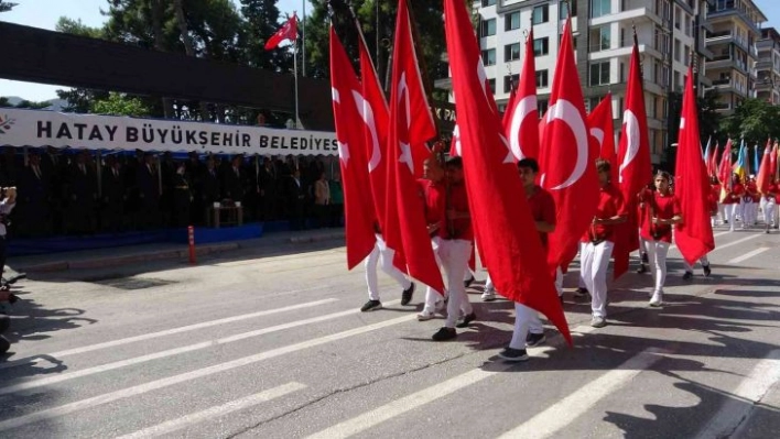 Hatay'da 30 Ağustos Zafer Bayramı törenlerle kutlandı