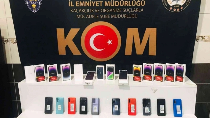 Hatay'da 38 adet kaçak cep telefonu ele geçirildi