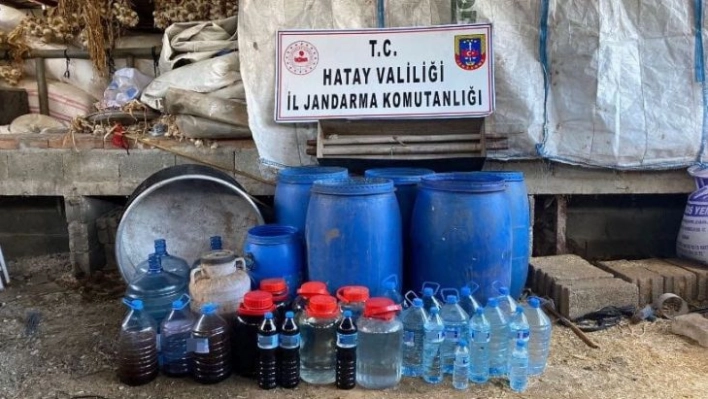 Hatay'da 7 bin litre sahte içki ele geçirildi