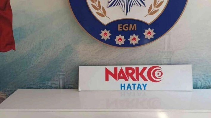 Hatay'da bir araçta esrar ele geçirildi