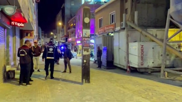 Hatay'da çimento deposunda patlama: 3 yaralı