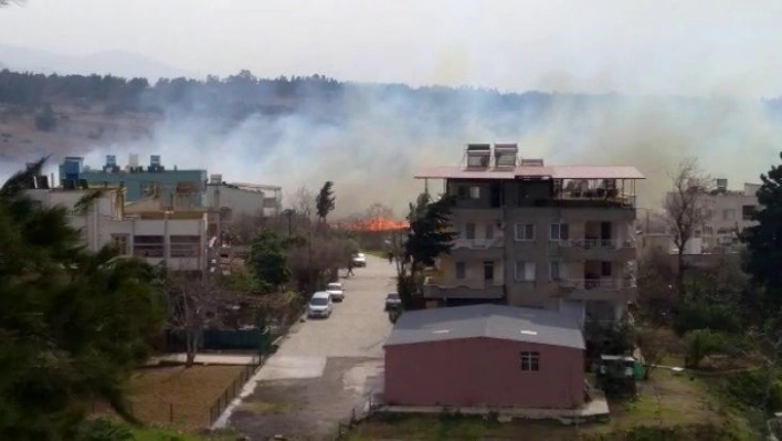 Hatay'da kışlada çıkan otluk yangını söndürüldü