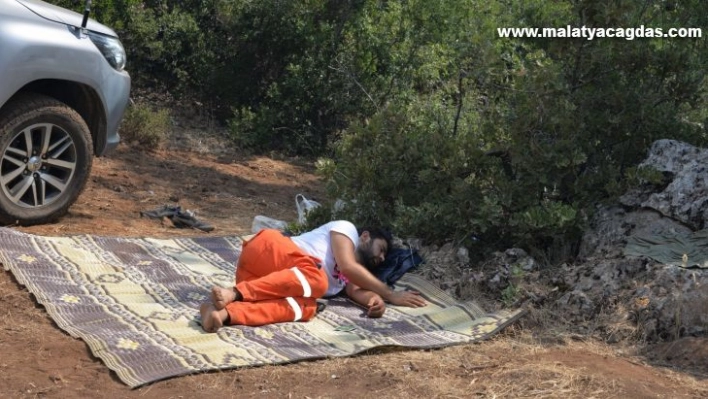 Hatay'da orman yangınını söndürme çalışmaları devam ediyor