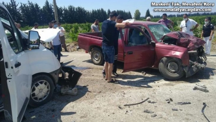 Hatay'da trafik kazası: 1 ölü, 4 yaralı