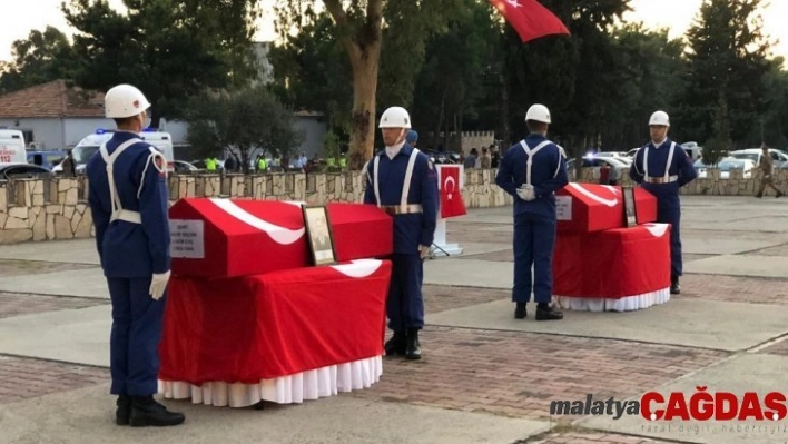 Hatay'da şehit düşen askerler memleketlerine uğurlandı