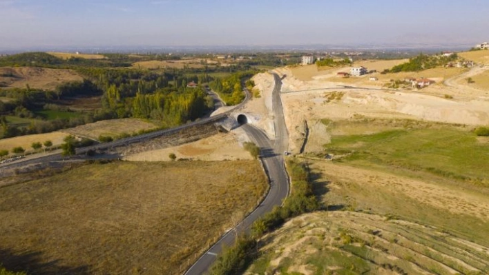 Hemzemin geçidi yol çalışmaları tamamlandı