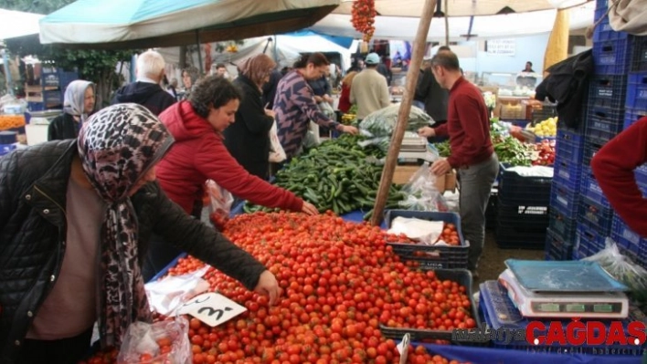 Havaların soğuması ile sebze ve meyvede fiyat artışı yaşanmaya başladı