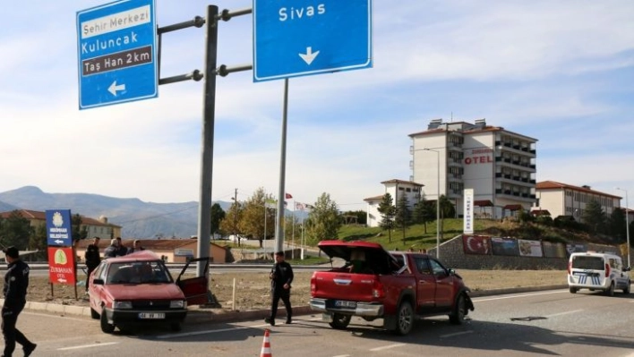 Hekimhan'da trafik kazası: 1 yaralı