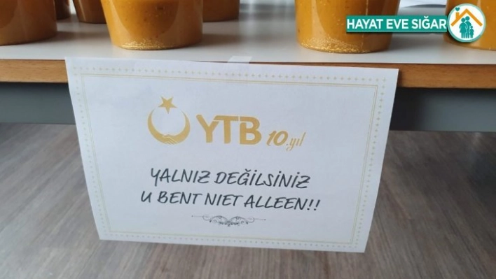 Hollanda'da yaşlı ve ihtiyaç sahiplerine YTB aracılığıyla sıcak yemek