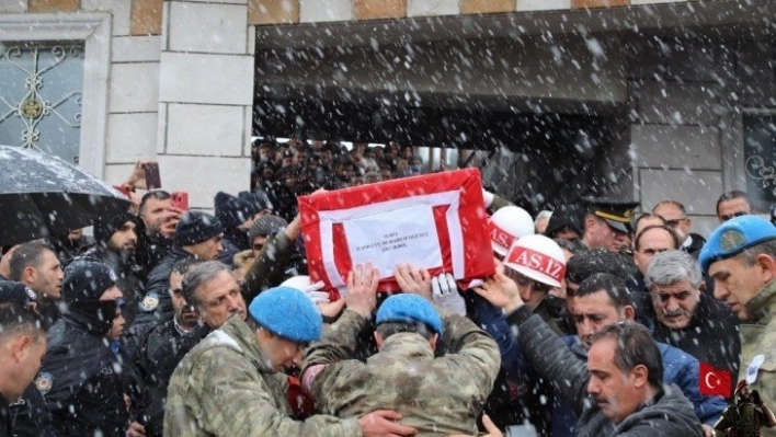 İdlib şehidi memleketi Bingöl'de ebediyete uğurlandı