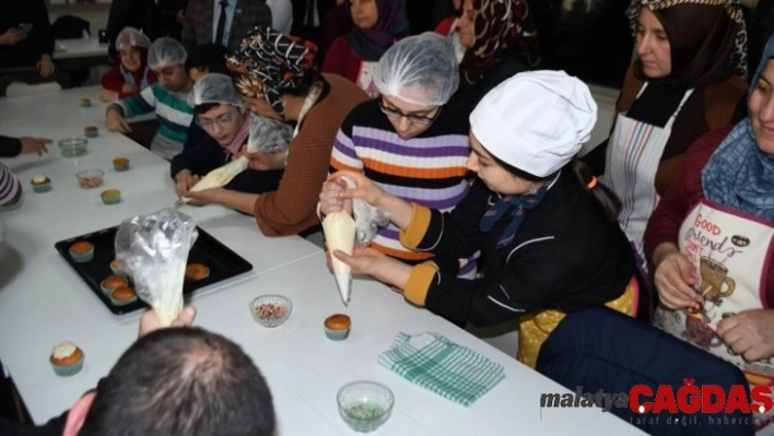 İnegöl'ün usta şefleri hünerlerini sergiledi