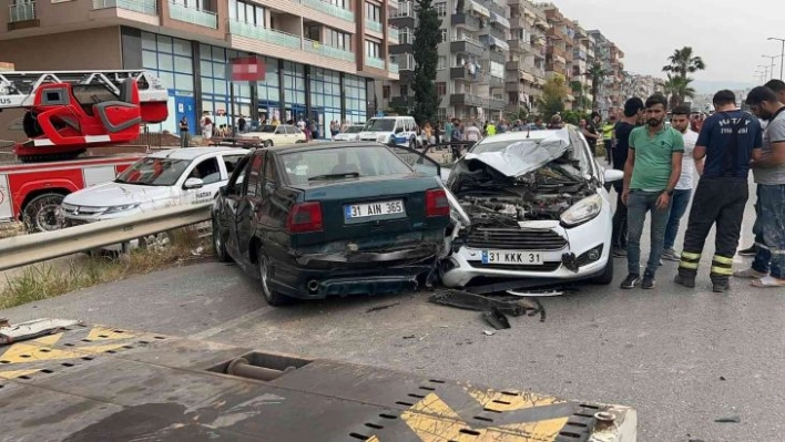 İntihar girişimini izlerken 5 araç kaza yaptı: 5 yaralı