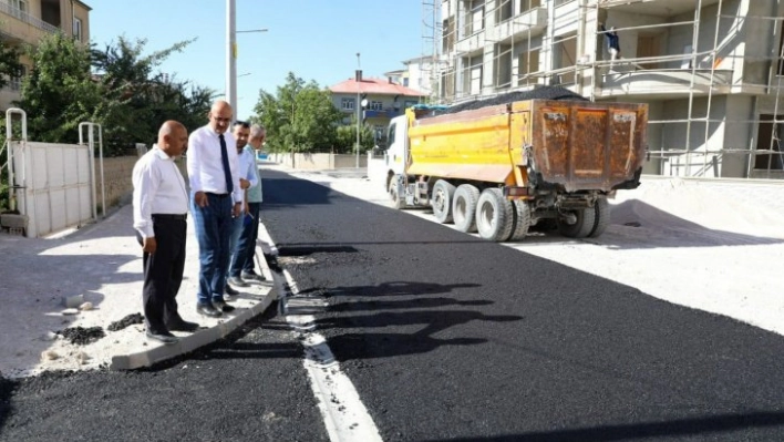 İpekyolu Belediyesi'nden yoğun asfalt mesaisi