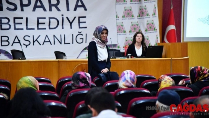 Isparta Belediyesi'nden çocuklarla iletişim ve beslenme semineri