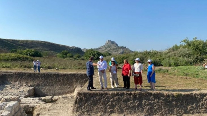 İsviçre Büyükelçisi Sirkeli Höyük'te