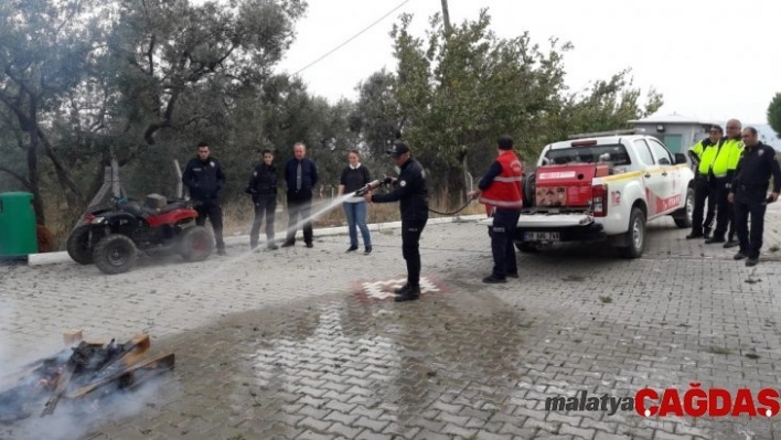 İtfaiyeden emniyet personeline yangın eğitimi