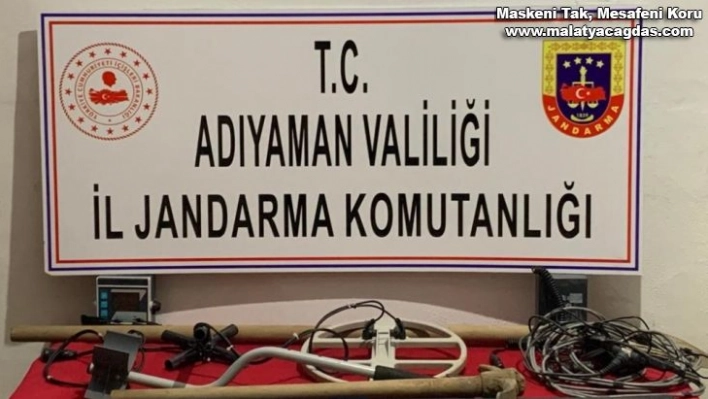 Jandarmadan kaçak kazıya suçüstü