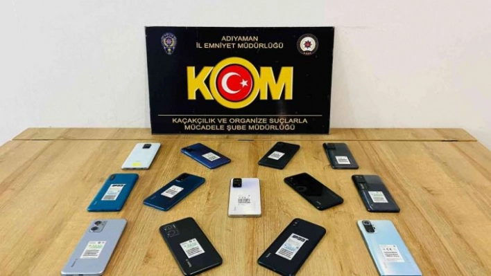 Kaçak cep telefonları ele geçirildi