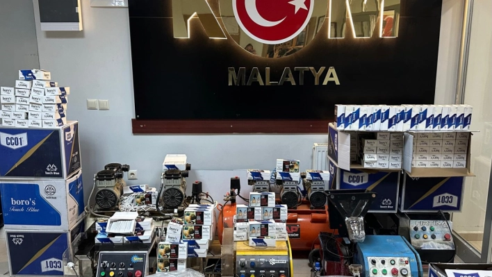 Kaçakçılık operasyonunda 4 sigara dolum makinesi ele geçirildi