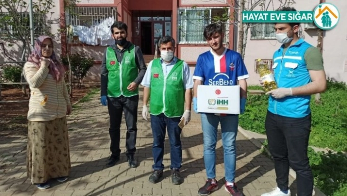 Kahta'da bin 350 aileye yardım ulaştı