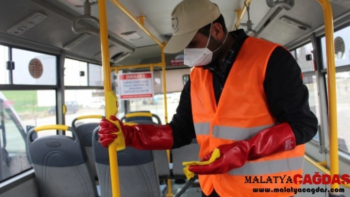 Kahta'da toplu kullanım alanları dezenfekte ediliyor