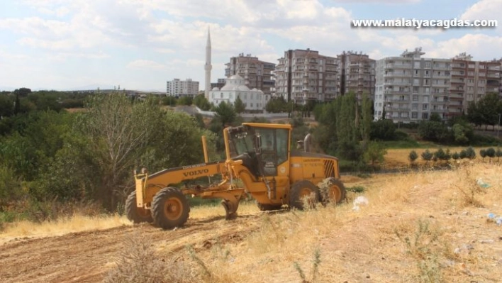 Kahta'da yeni yollar yapılıyor