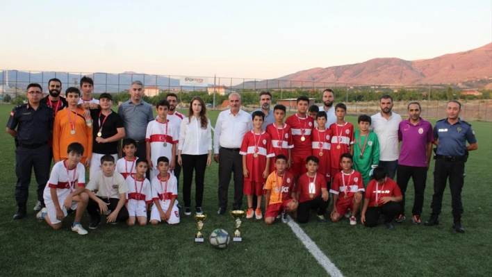 Kale'de yaz Kur'an kursları arası futbol turnuvası düzenlendi