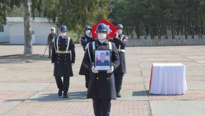 Kalp krizi nedeniyle yaşamını yitiren Jandarma Başçavuş Güven, toprağa verildi