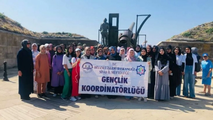 Kampa katılan öğrenciler geziyle ödüllendirildi