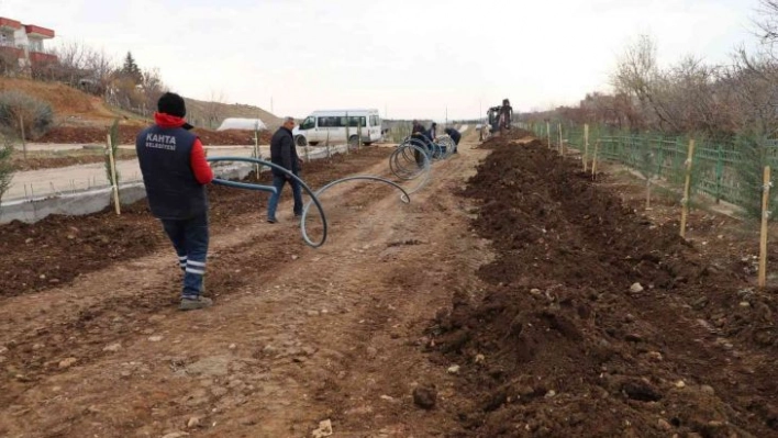 Kanal boyu ikinci etap park çalışmaları hızlandı