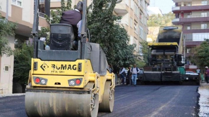 Karaköprü'de asfalt çalışmaları