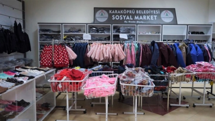 Karaköprü'de sosyal market ile yüzler gülüyor